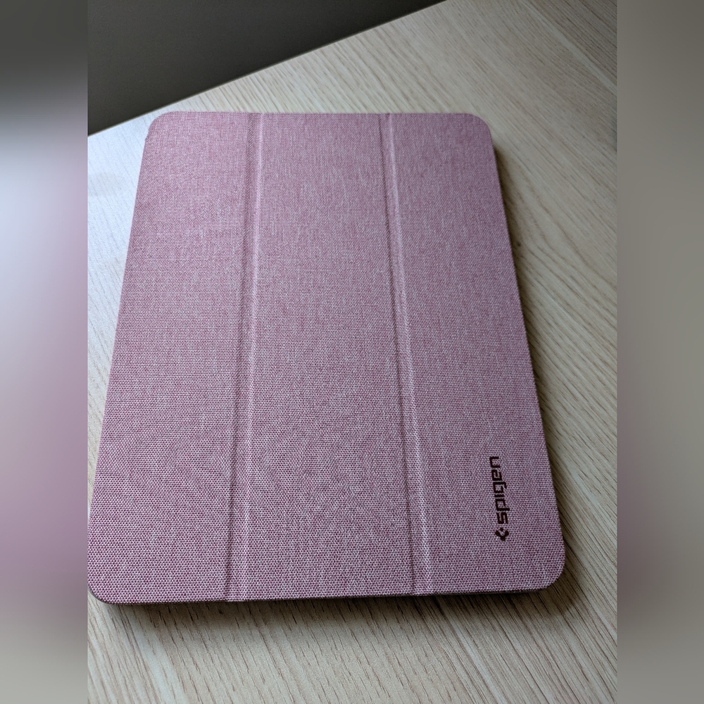 Spigen Urban Fit for 10.9" iPad Air